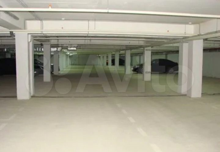 Машиноместо, 18 м²