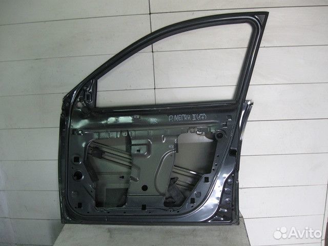 Дверь передняя правая Рено Меган 2