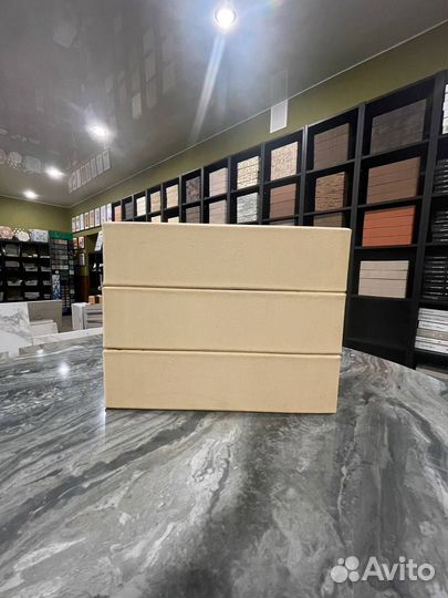 Лицевой керамический кирпич белый кора Строма М150