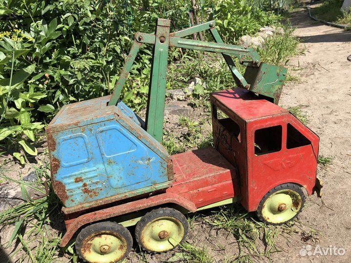 Игрушка экскаватор СССР