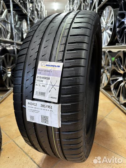 Michelin Pilot Sport 4 SUV 255/45 R20 105W