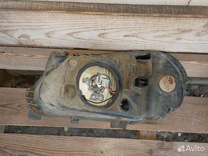 Фара передняя правая 96304611 Шевроле Ланос