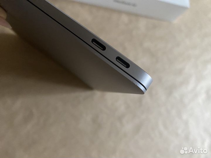 Macbook air 13 М1