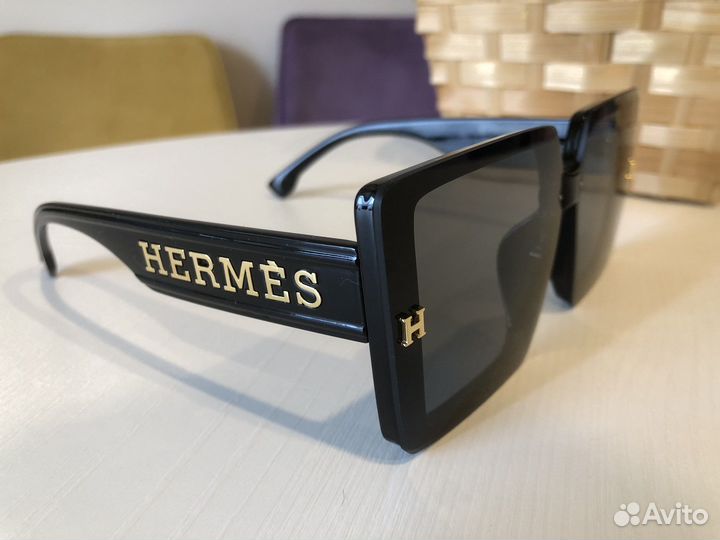 Солнцезащитные очки hermes