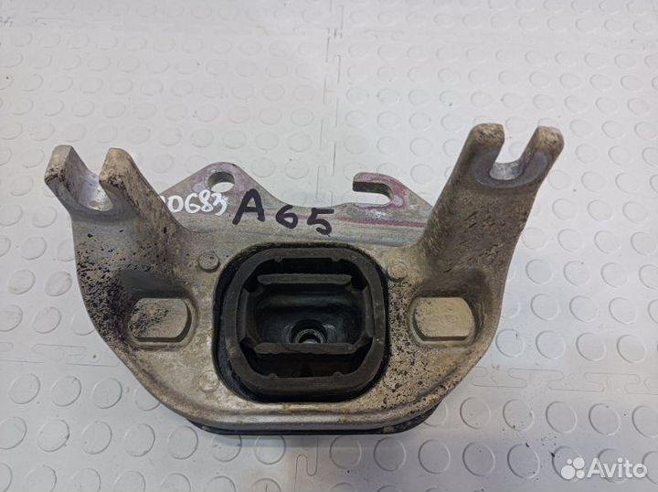 Опора АКПП левая Renault Arkana