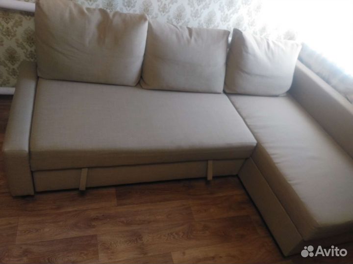 Угловой диван IKEA