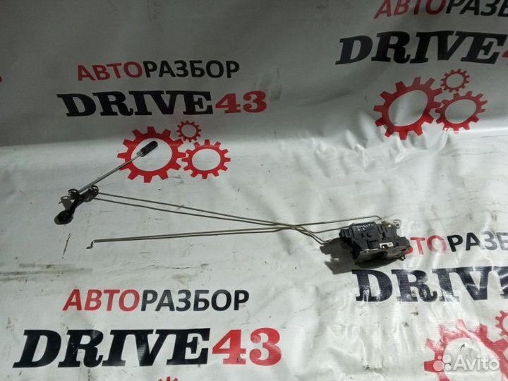 Замок двери задний левый Renault Sandero stepway