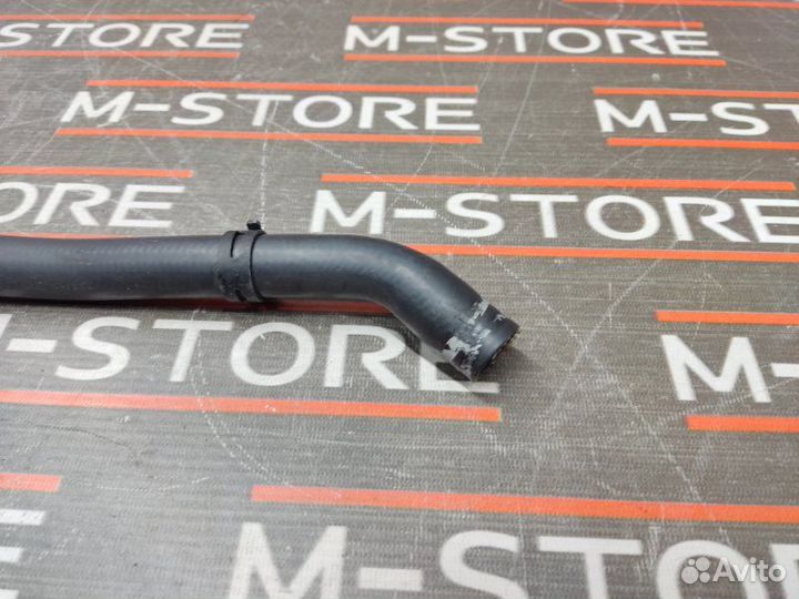 Патрубок системы охлаждения Mercedes-Benz S-Class