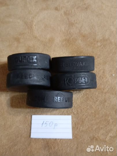 Шайба хоккейная коллекционная