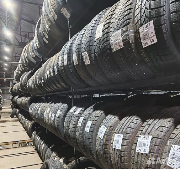 Hankook Winter I'Cept Evo 215/60 R17C 109Y