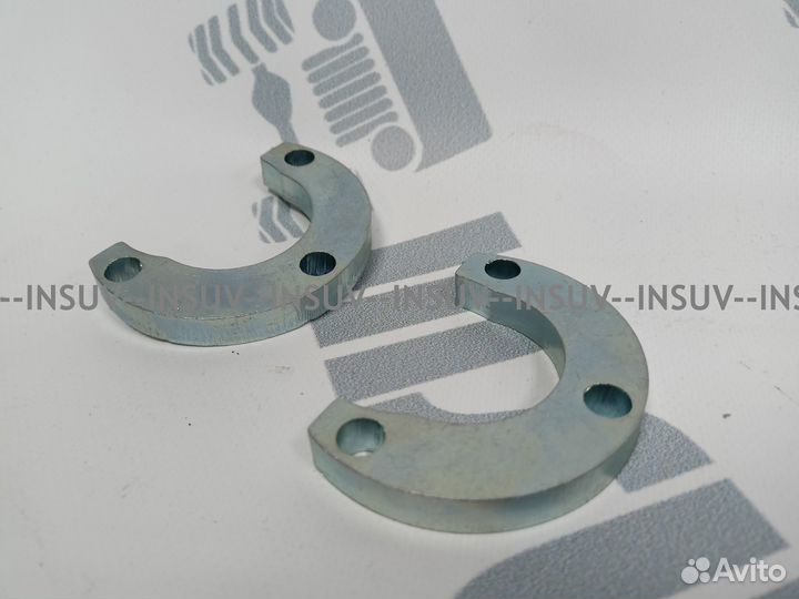 Проставки под шаровые опоры Нива 2121, 2123 (10мм)