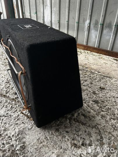 Сабауфер JBL 1000