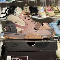 Кроссовки Nike x Travis Scott Air Trainer 1