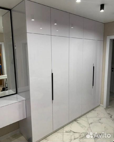 Шкаф стенка