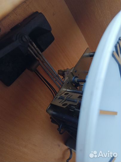 Часы настенные Янтарь