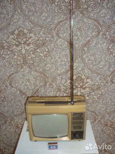 Телевизор Юность 2