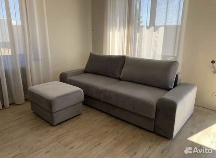 Диван с приставным пуфом