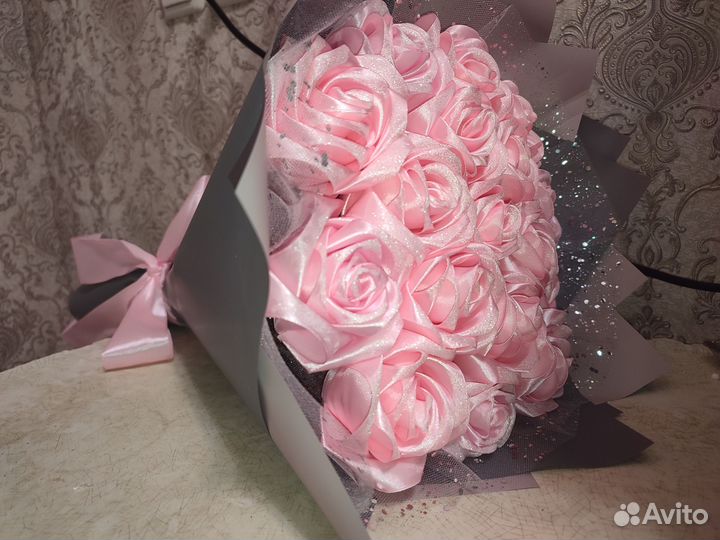 Букет из атласных лент