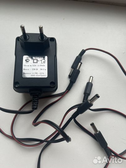 Блок питания для гитарных педалей