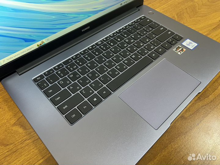 Ультрбук Huawei 15