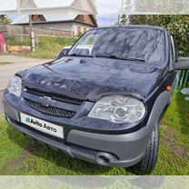 Chevrolet Niva 1.7 MT, 2010, 110 000 км, с пробегом, цена 697 000 руб.