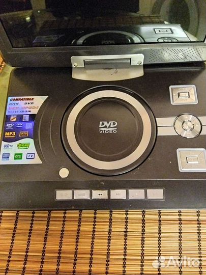 Портативный двд плеер, ремонт или на детали