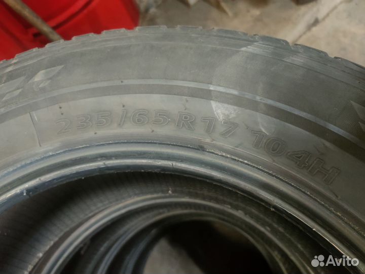 Kumho Crugen Premium KL33 235/65 R17 104H