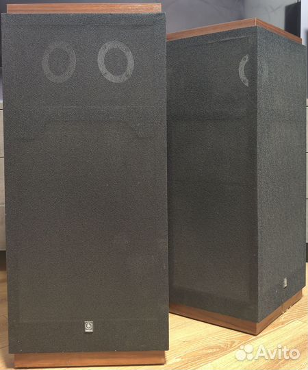 Акустическая система Yamaha NS-390