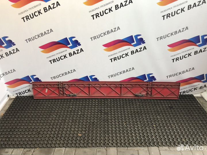 1350863 Накладка капота верхняя Daf CF