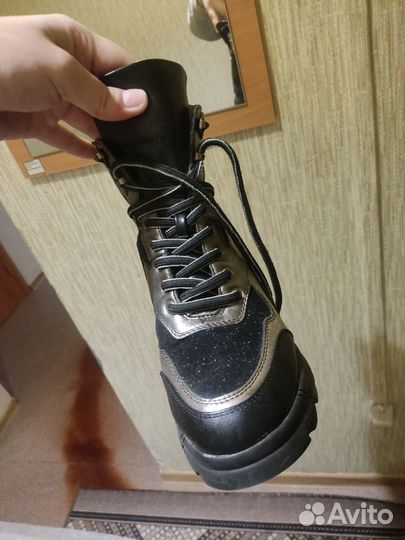 Ботинки женские