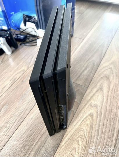 Sony PS4 pro 1tb