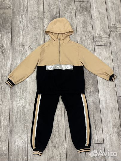 Одежда для девочек. Костюм zara 140см