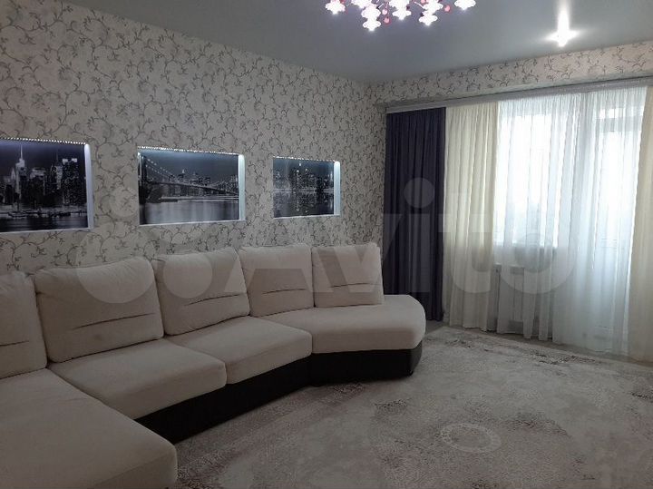 2-к. квартира, 70 м², 8/14 эт.