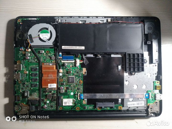 Ноутбук Asus E402W