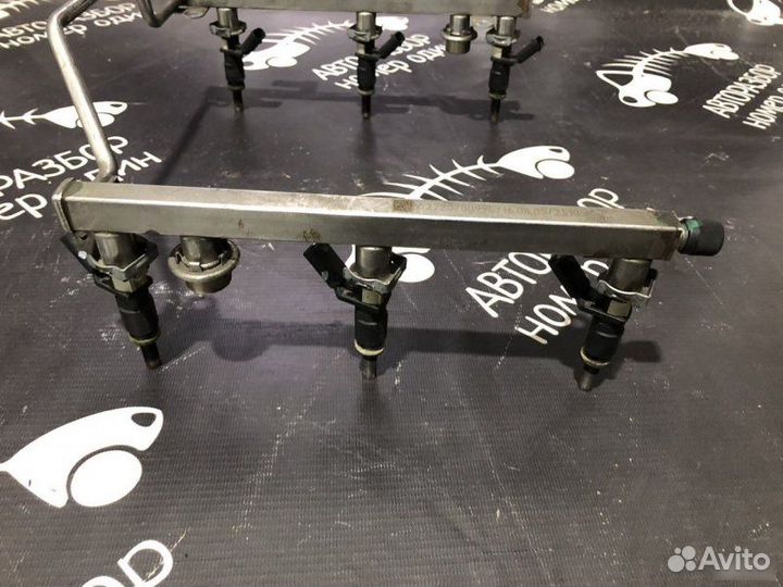 Топливная рампа рейка Mercedes Slk 350 R171