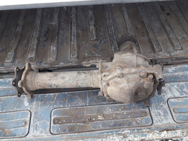 Редуктор передний