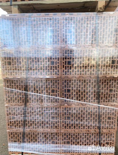 Красный кирпич