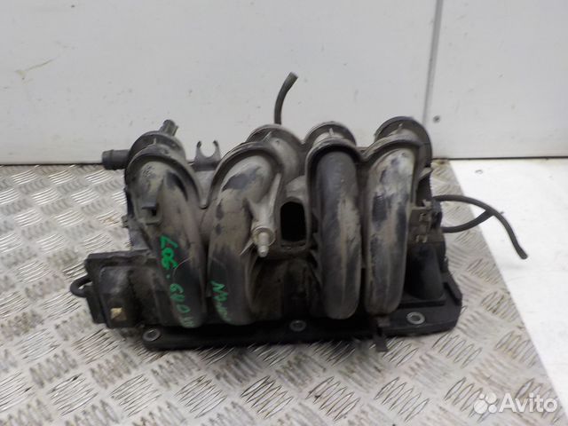 Коллектор впускной Renault Logan 2018