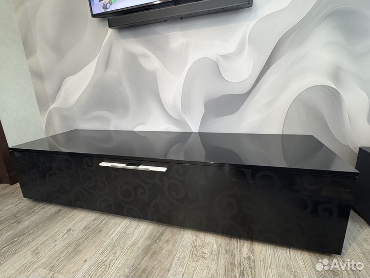 Тумба под тв