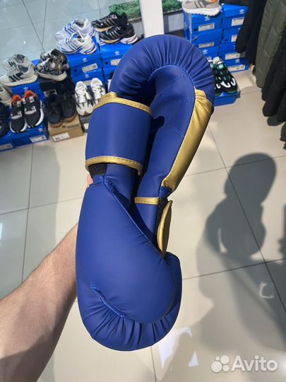 Боксерские перчатки 10 oz adidas