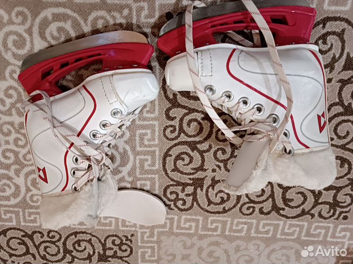 Коньки фигурные 28 размер