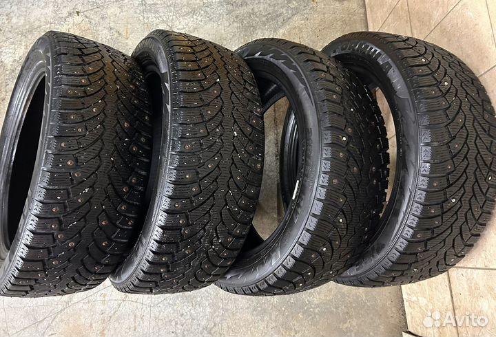 Formula Ice 215/50 R17 95T