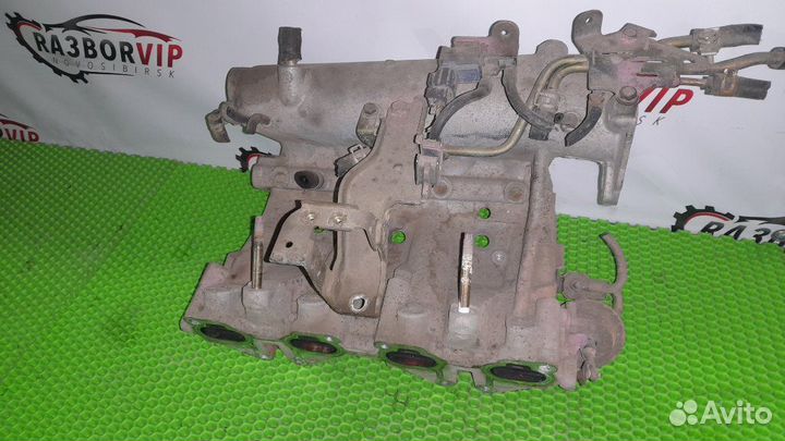 Коллектор впускной Nissan Expert универсал 2001
