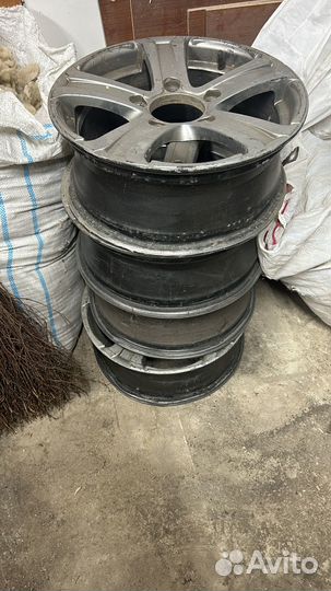 Литые диски r16