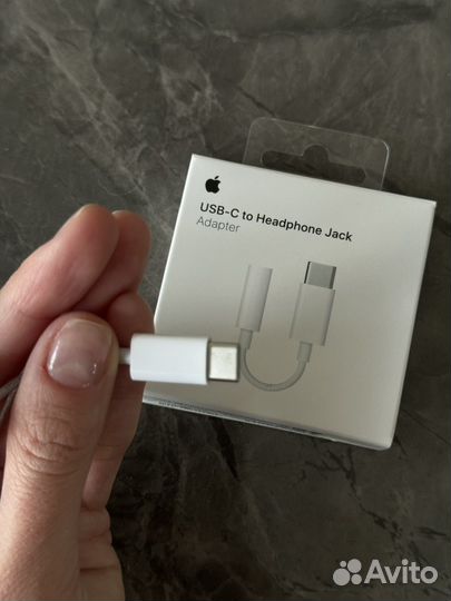 Адаптер Apple USB-C Headphone Jack