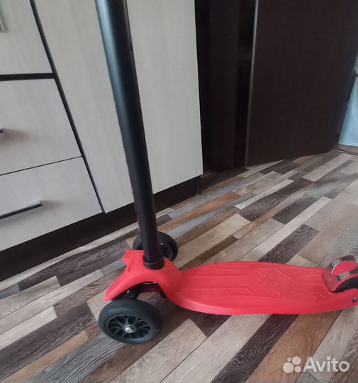 Самокат детский трехколесный