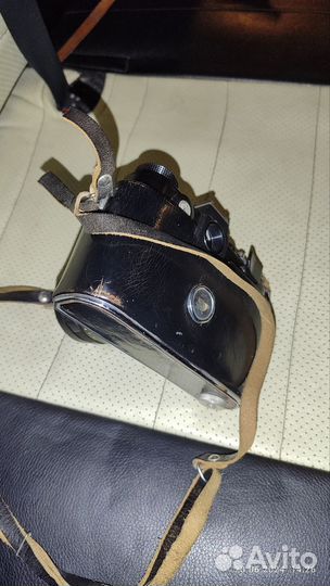 Пленочный фотоаппарат зенит