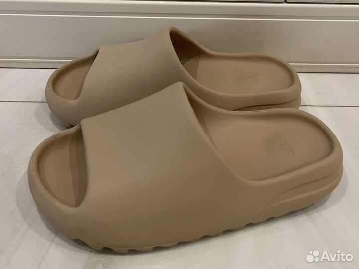 Шлепанцы Adidas Yeezy Yeezy Core Slides
