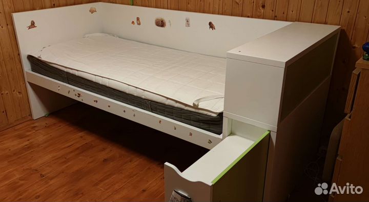 Детская кровать Икея Флакса с матрасом и полкой
