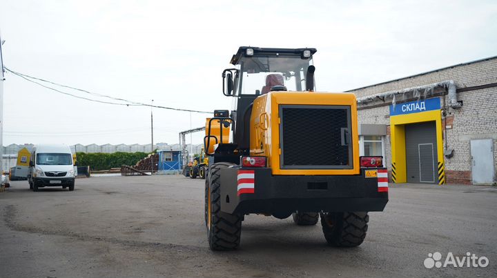 Фронтальный погрузчик Lonking CDM836N, 2023